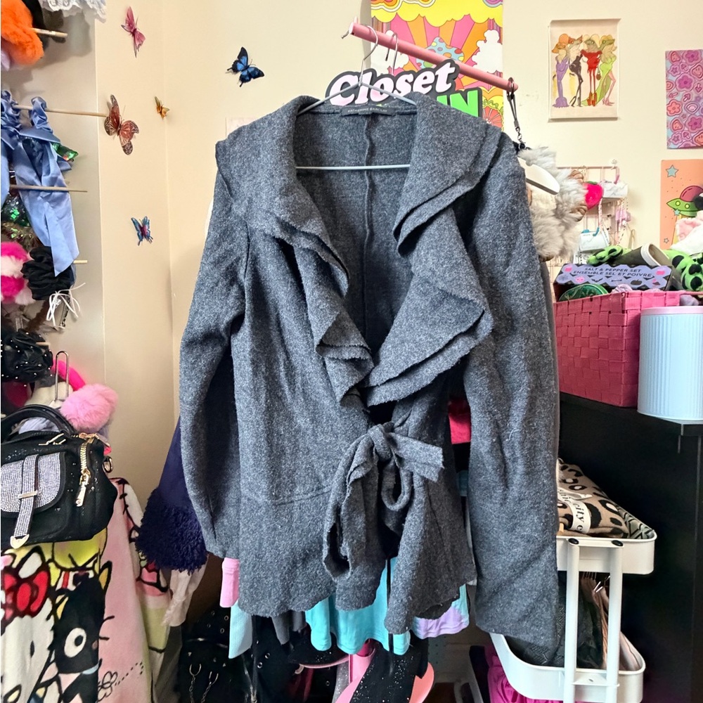 Katherine Barclay Gray Ruffled Blazer 100% Wool